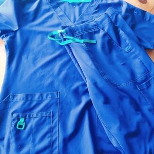 Purple carhartt scrub set size small